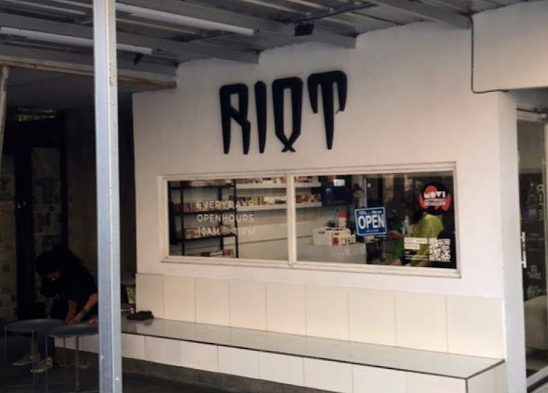 riot vapor